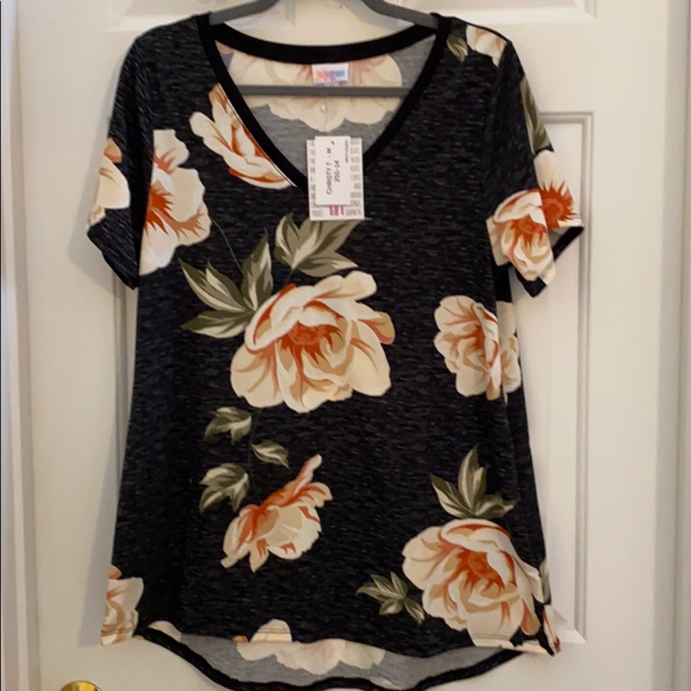 NWT LulaRoe Christy V neck t shirt size Medium